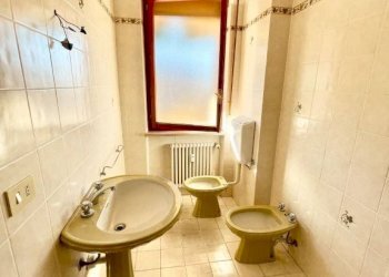 Bagno - Three-room apartment via Provinciale San Bartolomeo, 19, Chiusa di Pesio - photo 9