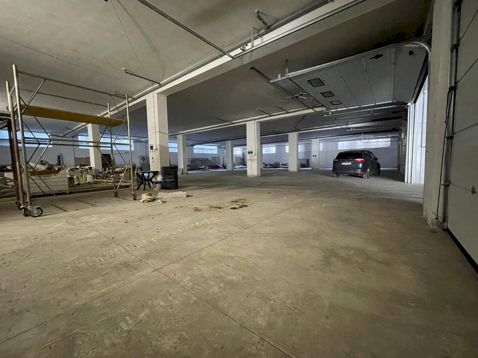 Foto 2 - Warehouse VIA RAFFAELE VIVIANI, Maddaloni - photo 2