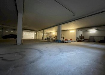 Foto 5 - Magazzino VIA RAFFAELE VIVIANI, Maddaloni - foto 5