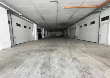 Foto 7 - Magazzino VIA RAFFAELE VIVIANI, Maddaloni - foto 7