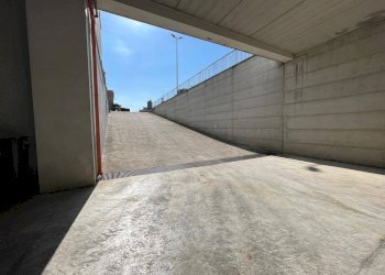 Foto 8 - Magazzino VIA RAFFAELE VIVIANI, Maddaloni - foto 8