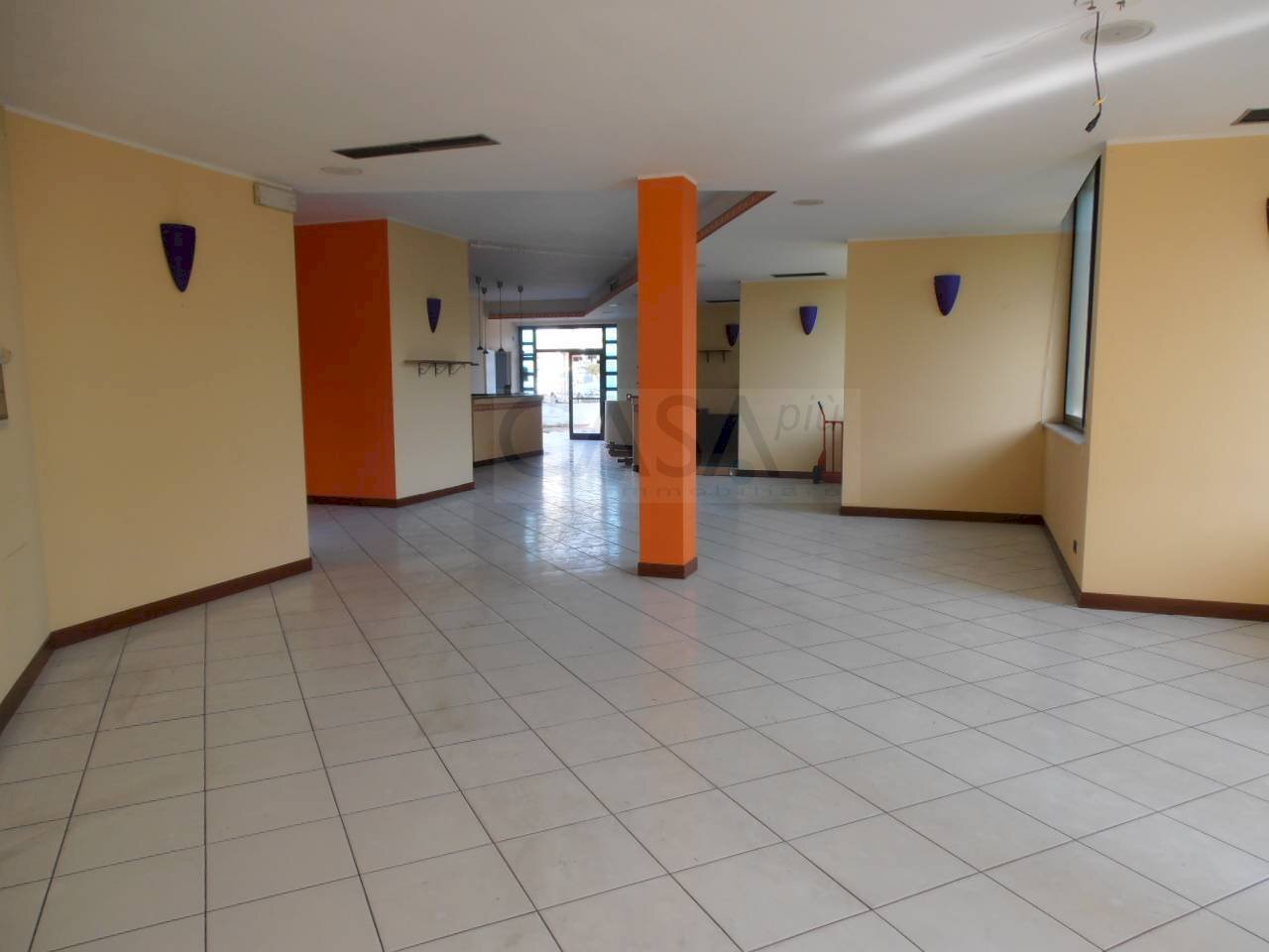 Foto 1 - Commercial Premises Grottammare, Grottammare - photo 1