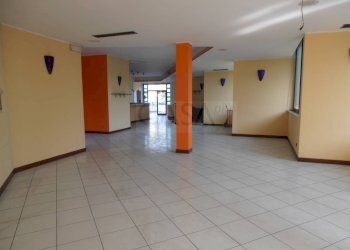 Foto 1 - Commercial Premises Grottammare, Grottammare - photo 1