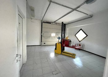Foto 1 - Warehouse Via del Lavoro, Monteprandone - photo 1