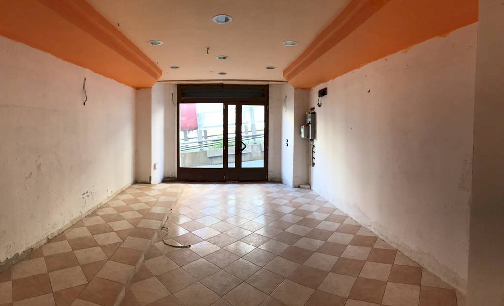 Foto 2 - Locale Commerciale Via Giudecca
 
42, Reggio di Calabria - foto 2