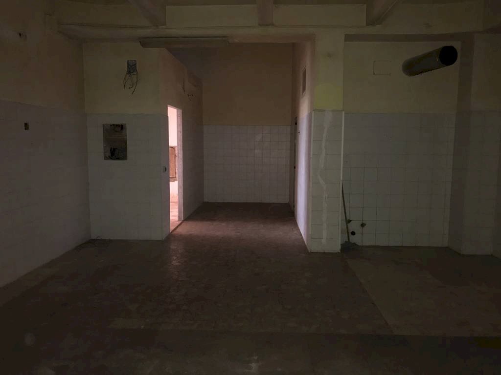 Foto 3 - Locale Commerciale Via Giudecca
 
42, Reggio di Calabria - foto 3