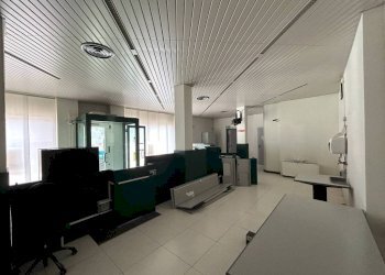 Tinello - Negozio via Vittorio Veneto, 40, Tarantasca - foto 2