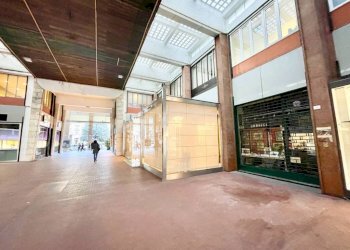 Altro - Negozio piazza Europa, 14, Cuneo (zona Centro) - foto 4