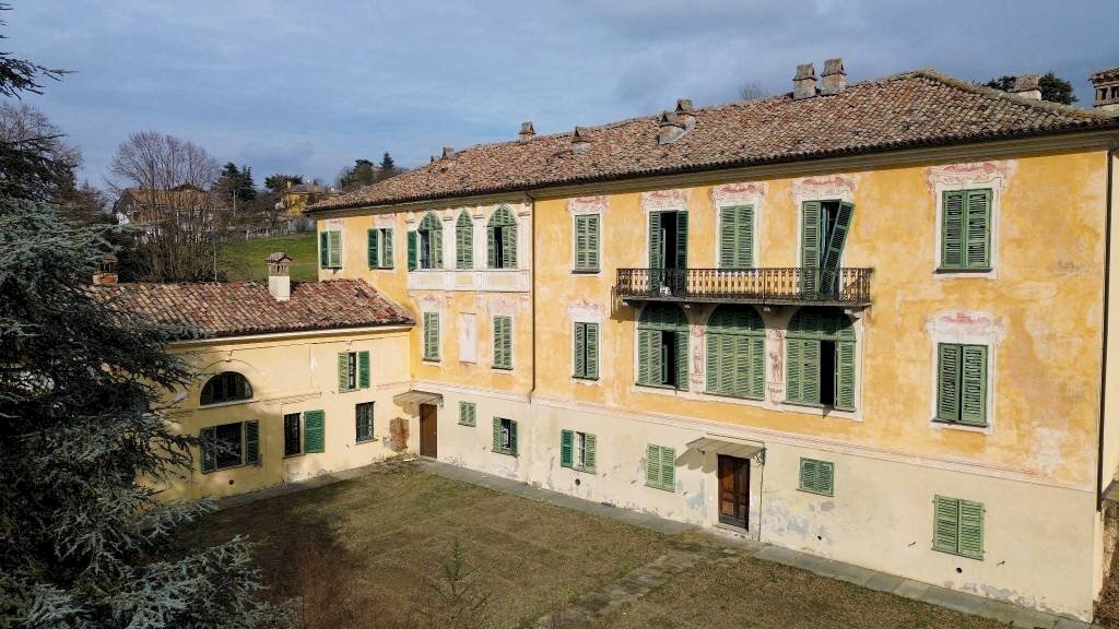 Facciata - Villa strada Ville, 6, Costigliole d'Asti - foto 2