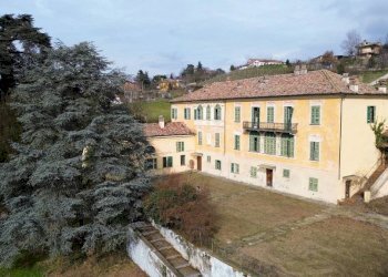 Facciata - Villa strada Ville, 6, Costigliole d'Asti - foto 9