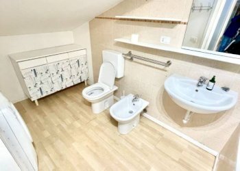 Bagno - Four-room apartment via Roma, 6, Limone Piemonte - photo 11