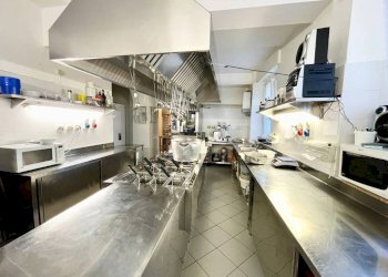 Cucina - Negozio piazza Vincenzo Virginio, 9, Cuneo (zona Centro) - foto 11