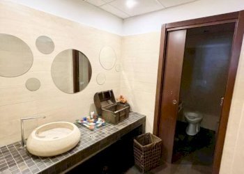 Bagno - Negozio piazza Vincenzo Virginio, 9, Cuneo (zona Centro) - foto 13