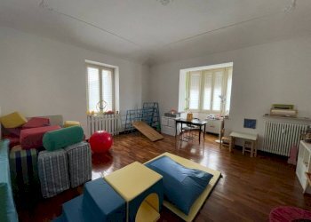 Camera da letto - Appartamento corso Nizza, 9, Cuneo (zona Centro) - foto 2