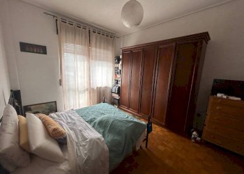 Camera da letto - Quadrilocale corso Nizza, 79, Cuneo (zona Donatello) - foto 3