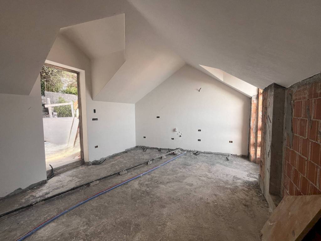 Salone - Trilocale corso Mentone, 48, Ventimiglia - foto 2