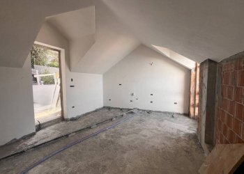 Salone - Trilocale corso Mentone, 48, Ventimiglia - foto 2