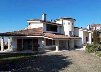 Facciata - Villa via Provinciale, 9, Belvedere Langhe - foto 6