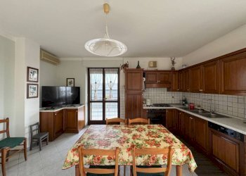 Cucina - Villa via Sandro Pertini, 6, Cherasco - foto 15