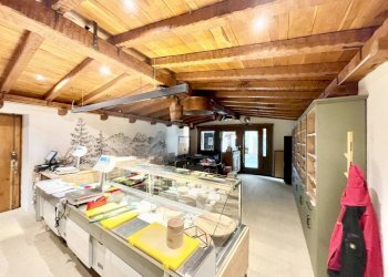 Interno non residenziale - Negozio via Roma, 6, Limone Piemonte - foto 4