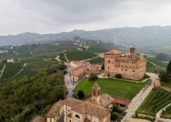 Vista - Casa indipendente via 4 Novembre, 4, Grinzane Cavour - foto 3