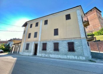 Facciata - Casa indipendente via 4 Novembre, 4, Grinzane Cavour - foto 10