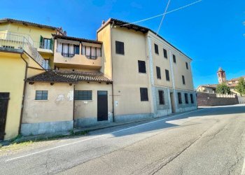 Facciata - Casa indipendente via 4 Novembre, 4, Grinzane Cavour - foto 11