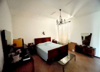 Camera da letto - Independent house via 4 Novembre, 4, Grinzane Cavour - photo 29