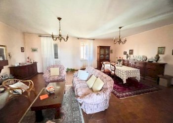 Salone - Casa indipendente via 4 Novembre, 4, Grinzane Cavour - foto 37