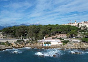 Vista - Attività Commerciale via Arziglia, 20, Bordighera - foto 25