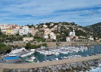 Vista - Attività Commerciale via Arziglia, 20, Bordighera - foto 26