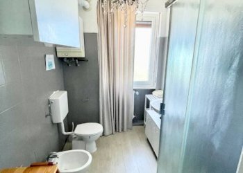 Bagno - Negozio via Monchiero, 5, Monforte d'Alba - foto 17