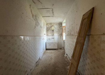 Cucina - Villa via La Morra, Cherasco - foto 25