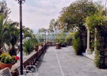Terrazzo e giardino - Villa via Luigi Pirandello
 
99, Taormina - foto 21
