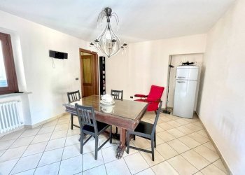 Cucina - Trilocale via Carlo Massimiliano Roero, 9, Cuneo (zona Centro) - foto 5