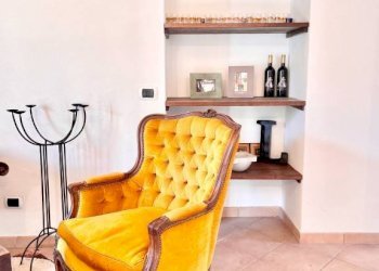 Soggiorno - Four-room apartment via Salita al Castello, 4, Dogliani - photo 9