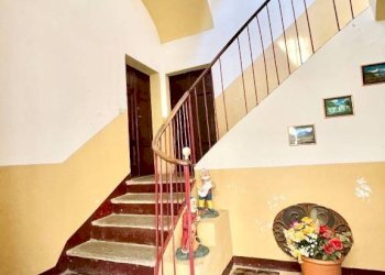 Ingresso - Quadrilocale via Salita al Castello, 4, Dogliani - foto 24