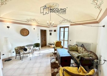 Salone - Quadrilocale via Salita al Castello, 4, Dogliani - foto 1