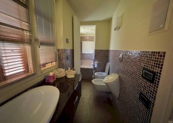 Bagno - Villa piazza Maria Cappellano, 1, Serralunga d'Alba - foto 13