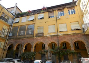 Facciata - Appartamento piazza Tancredi Duccio Galimberti, Cuneo (zona Centro) - foto 19