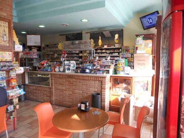 Foto 1 - Commercial Activity Via Roma, Martinsicuro - photo 1