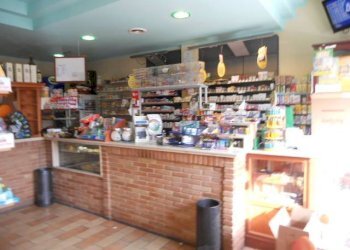 Foto 2 - Attività Commerciale Via Roma, Martinsicuro - foto 2