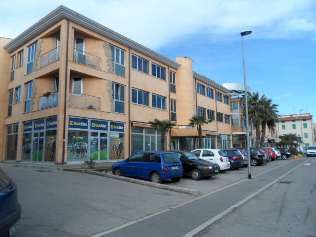 Foto 1 - Commercial Premises Via Toti
 
41/43, San Benedetto del Tronto - photo 1