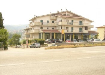 Foto 21 - Locale Commerciale Via Nazionale, Bellante - foto 21