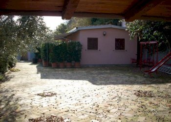 Foto 2 - Attività Commerciale Via Adriatica Sud, Cupra Marittima - foto 2