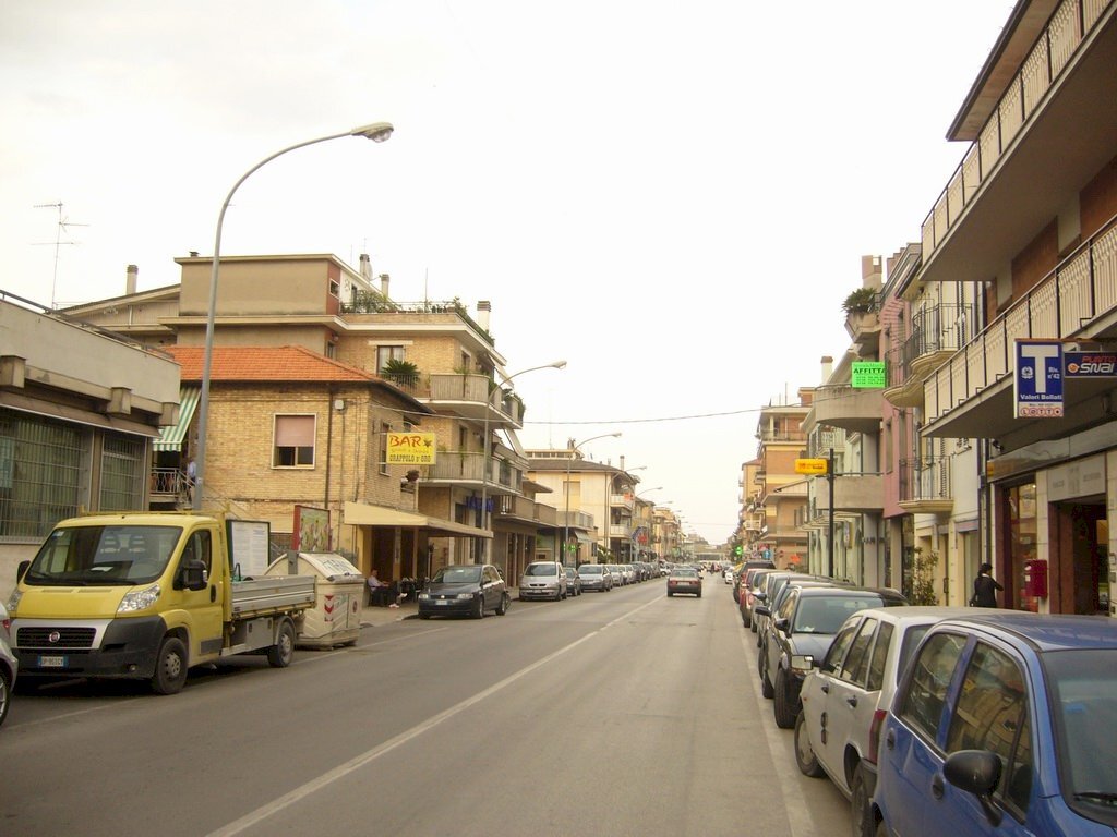 Foto 1 - Locale Commerciale Via Mare, San Benedetto del Tronto - foto 1