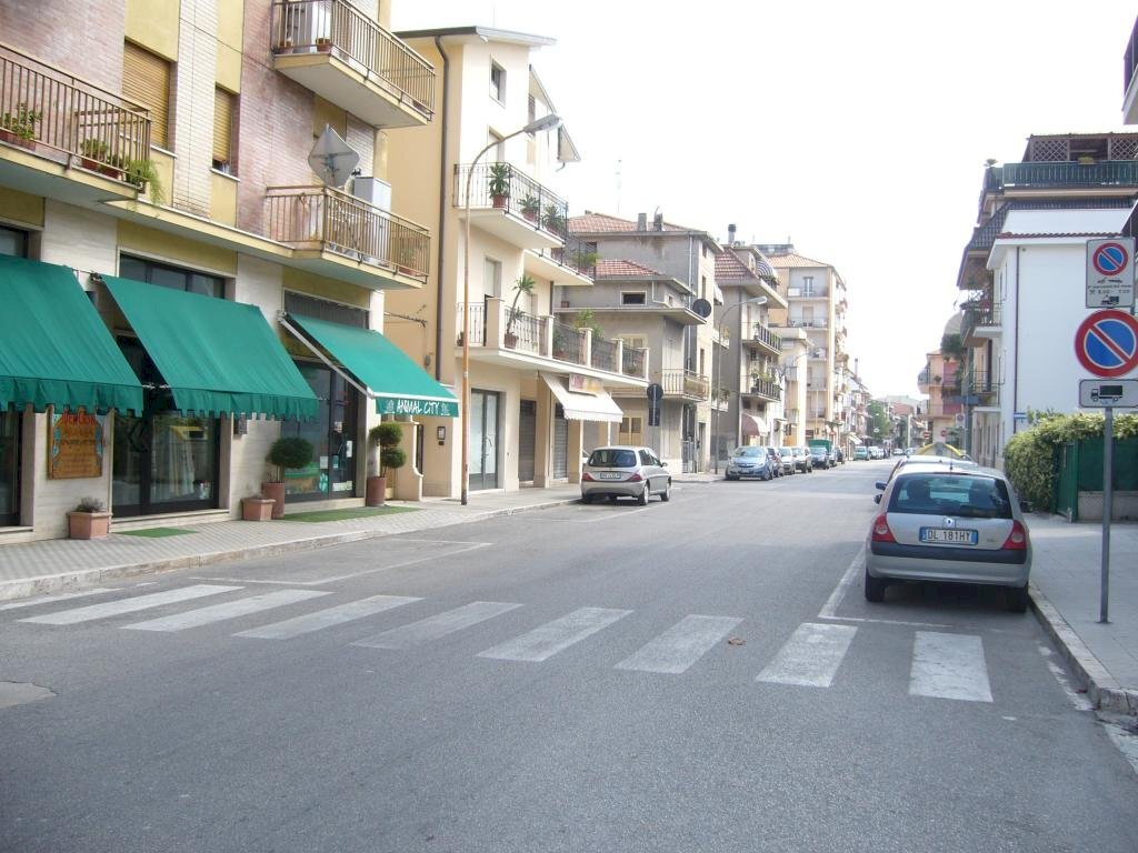 Foto 1 - Locale Commerciale Via Mare, San Benedetto del Tronto - foto 1