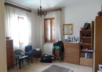 Foto 5 - Casa indipendente Piazza Costantino Tamanti
 
35/36/37, Petritoli - foto 5