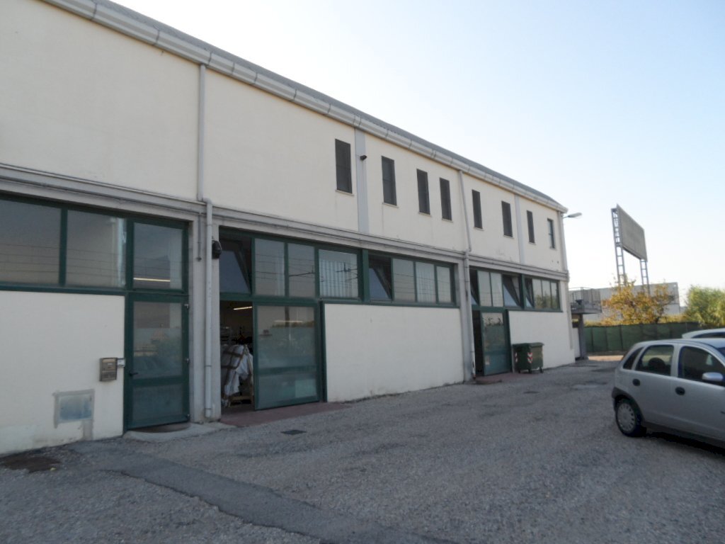 Foto 2 - Shed Via Pomezia, San Benedetto del Tronto - photo 2