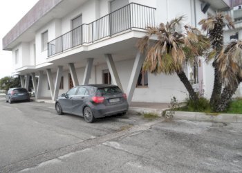 Foto 6 - Capannone Viale America
 
8, Magliano di Tenna - foto 5